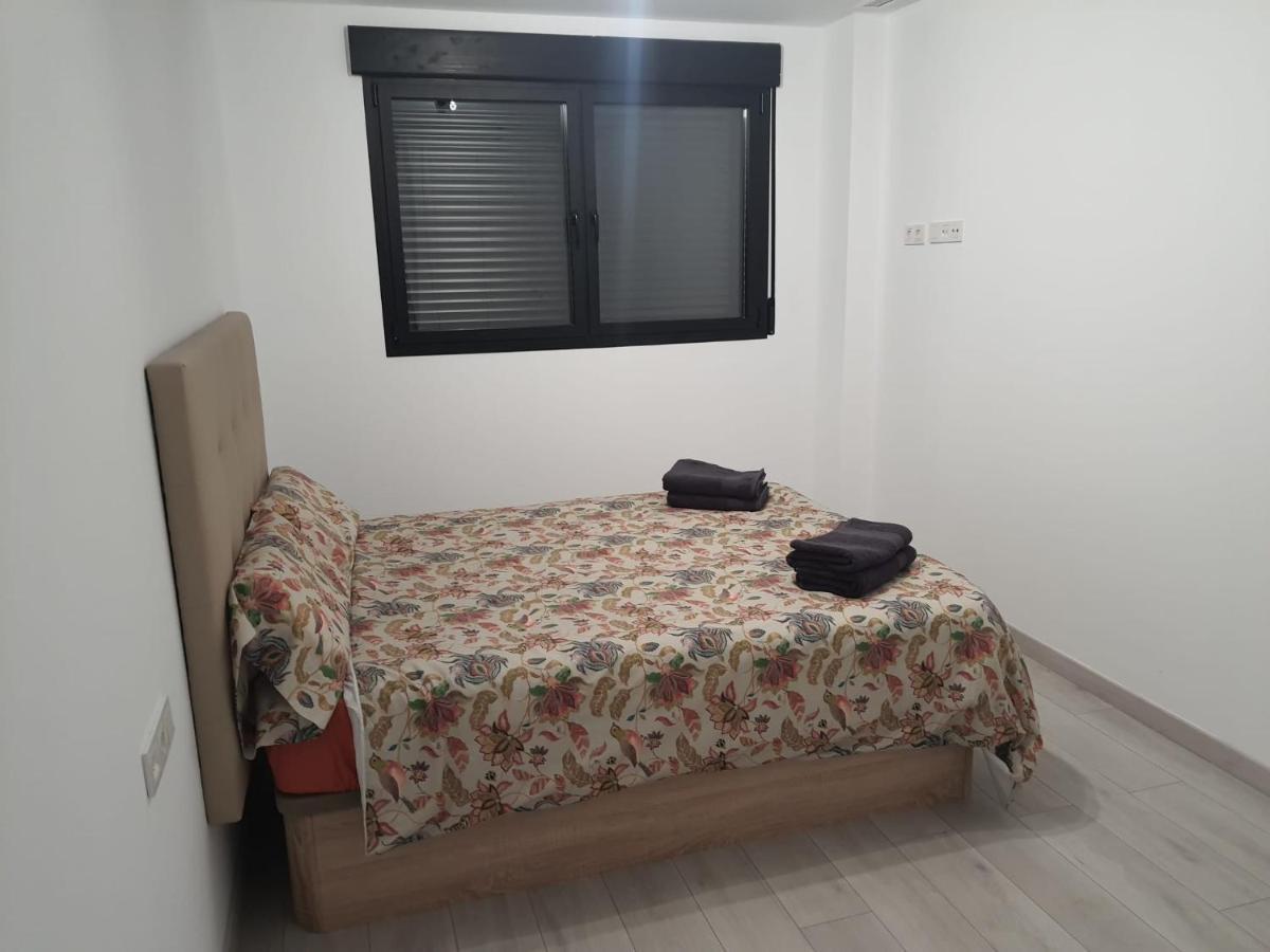 Modern & Sunny Apartment Near Valencia Paiporta Bagian luar foto